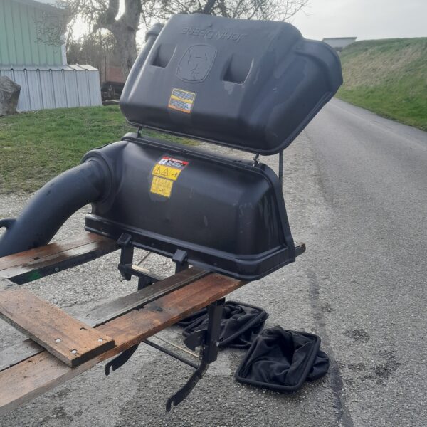 Bac de ramassage pour John-Deere X748. – Image 2