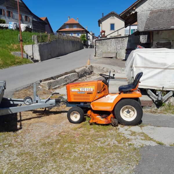 Tracteur tondeuse Kubota G3. – Image 7