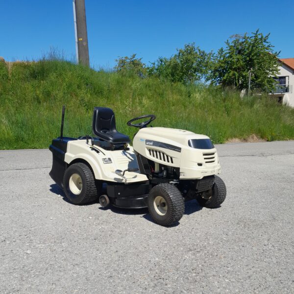 Tracteur à gazon MTD. – Image 6