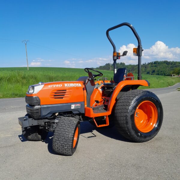 Magnifique Kubota SV 40.