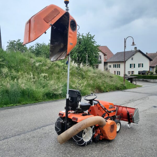 Tracteur, tondeuse, chasse-neige Kubota G1700. – Image 5