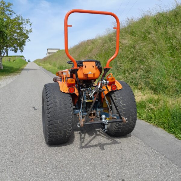 Tracteur Kubota B7100. – Image 7