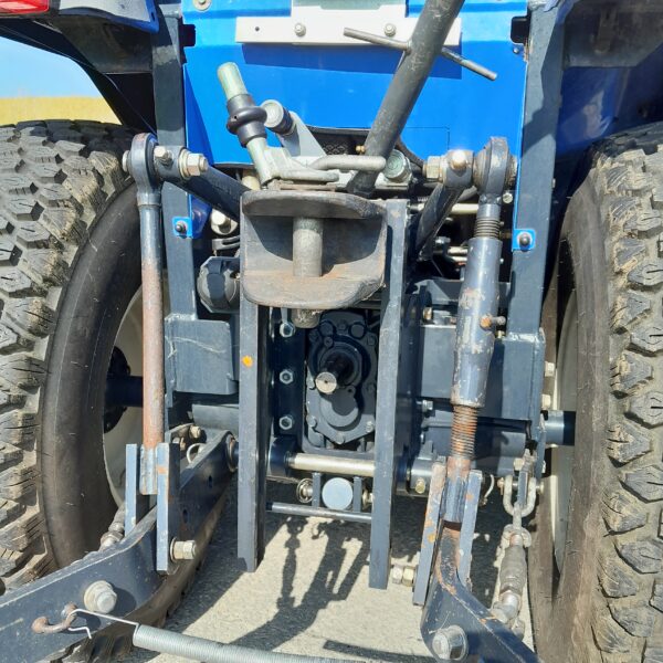Tracteur Iseki 3240 équipé tonte! – Image 9