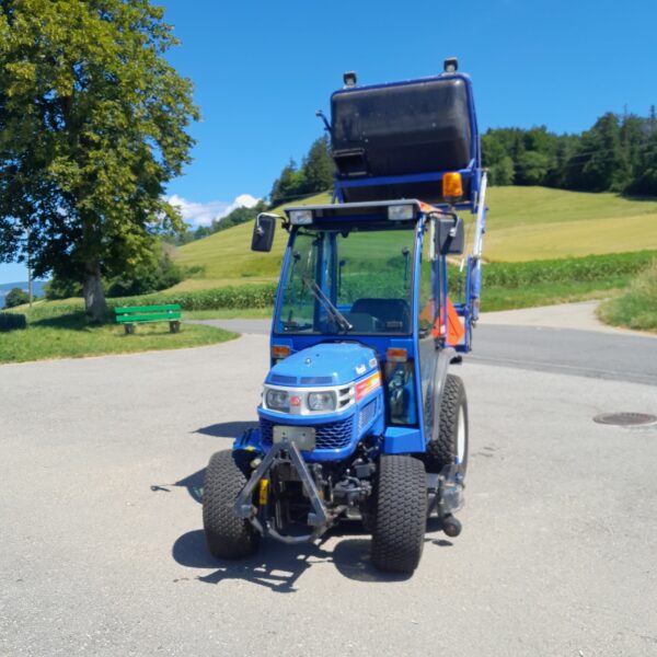 Tracteur Iseki 3240 équipé tonte! – Image 2