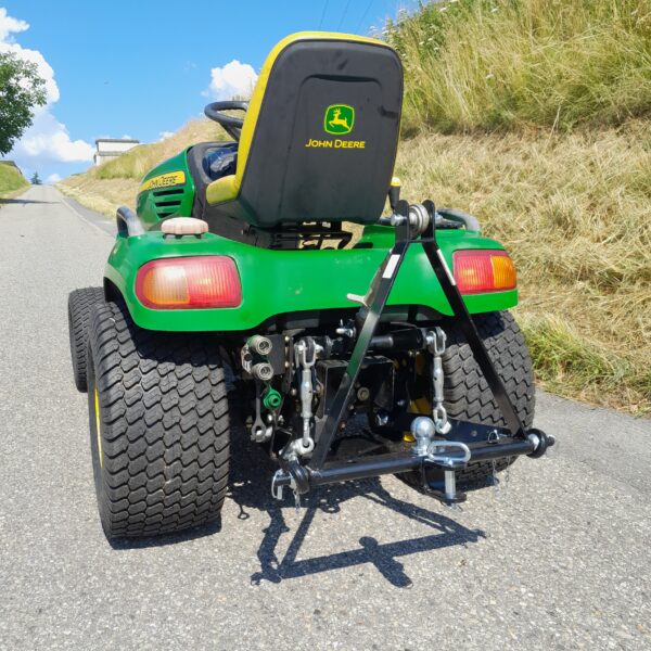 Tracteur à gazon John-Deere X748. – Image 10