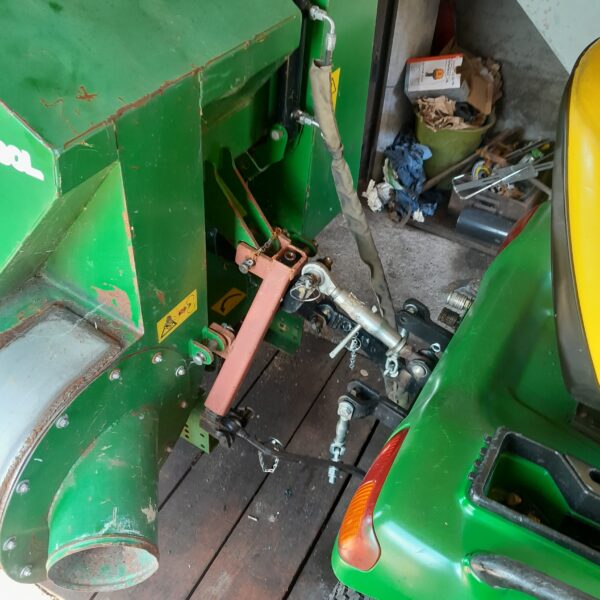 Tracteur à gazon John-Deere X748. – Image 6